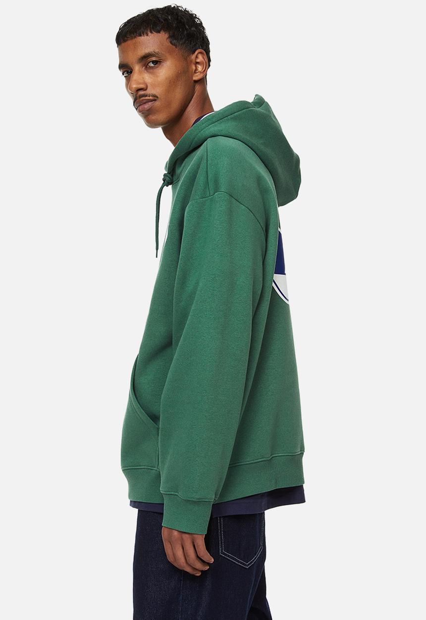 H&M - Relaxed fit printed hoodie - green earth 