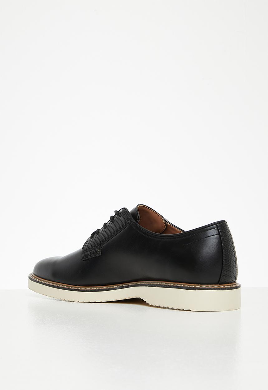 Call It Spring - Moore - black