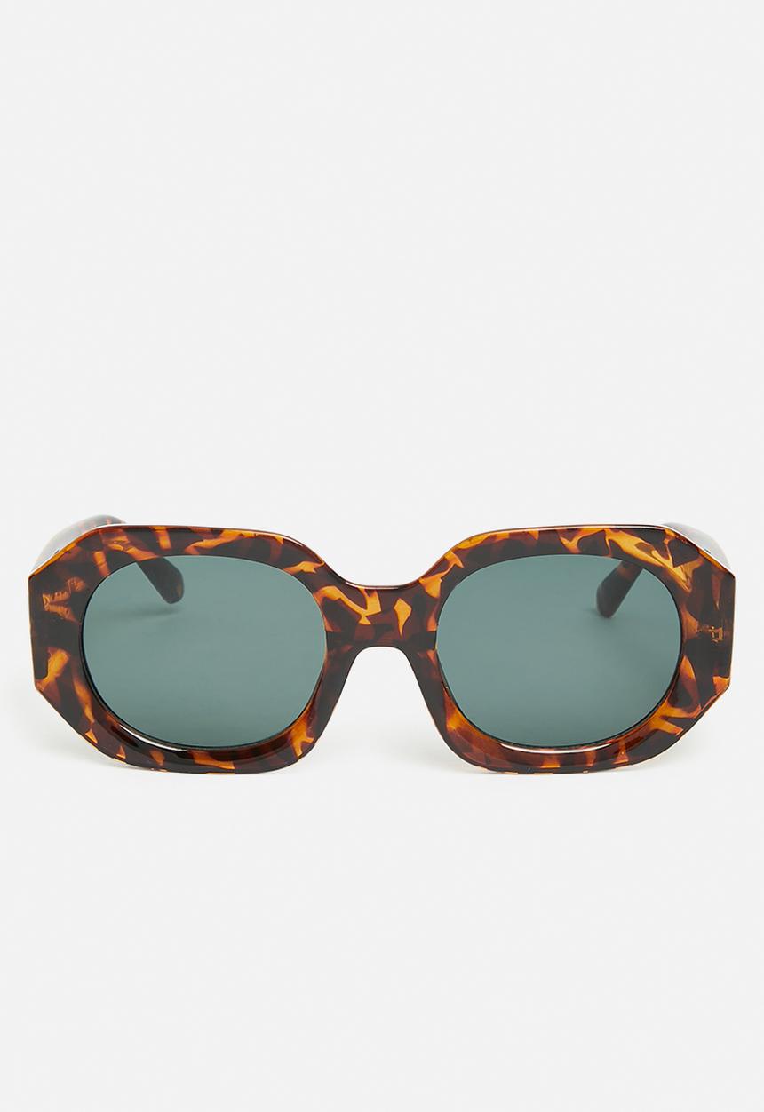 Superbalist - Nabeeha oval sunglasses - brown