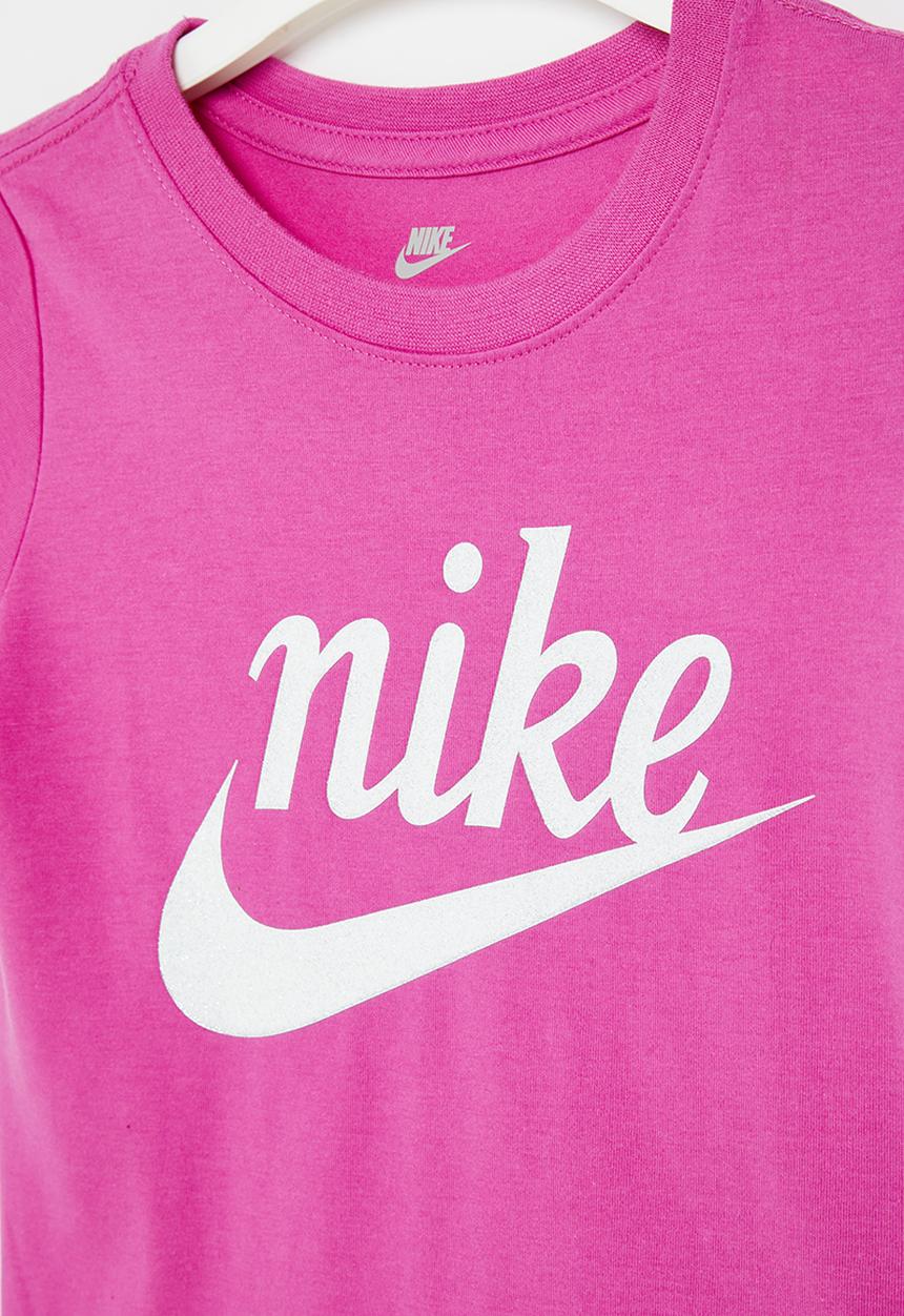 Nike - Nkg script futura short sleeve tee - active fuchsia
