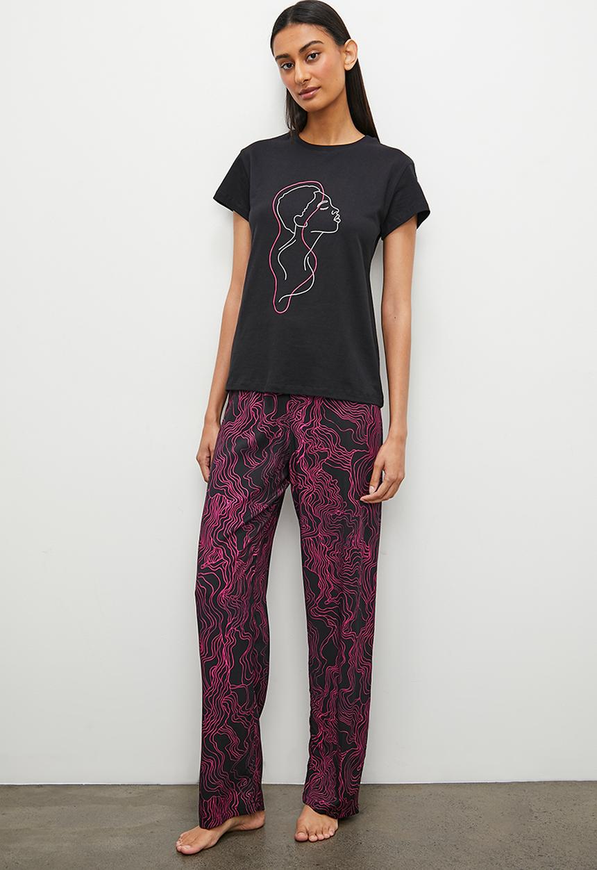 Superbalist - Ss placement print tee & aop woven print - black/pink based scribbles