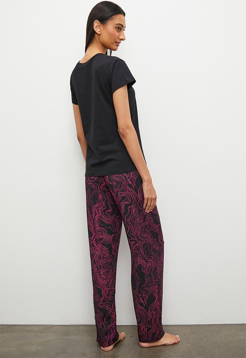 Superbalist - Ss placement print tee & aop woven print - black/pink based scribbles