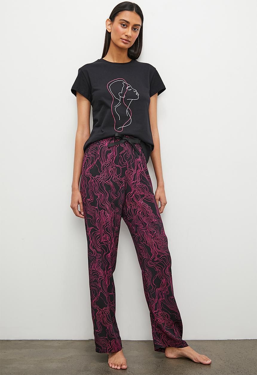 Superbalist - Ss placement print tee & aop woven print - black/pink based scribbles