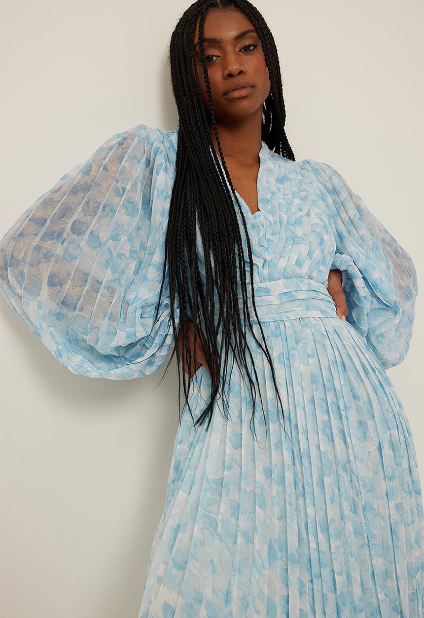 NA-KD - Pleated chiffon midi dress - watercolour blue