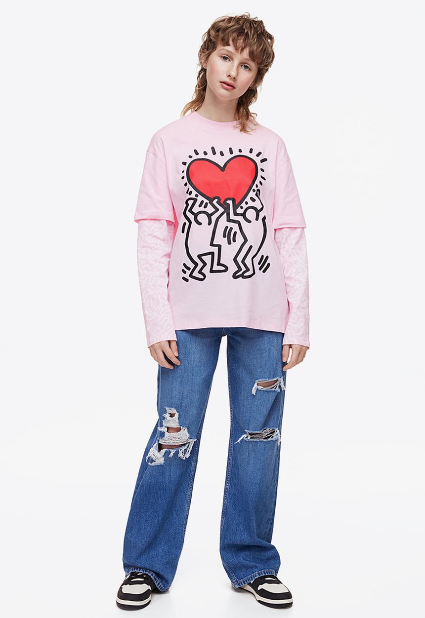 H&M - Keith Haring x H&M: Oversized long-sleeved t-shirt - light pink