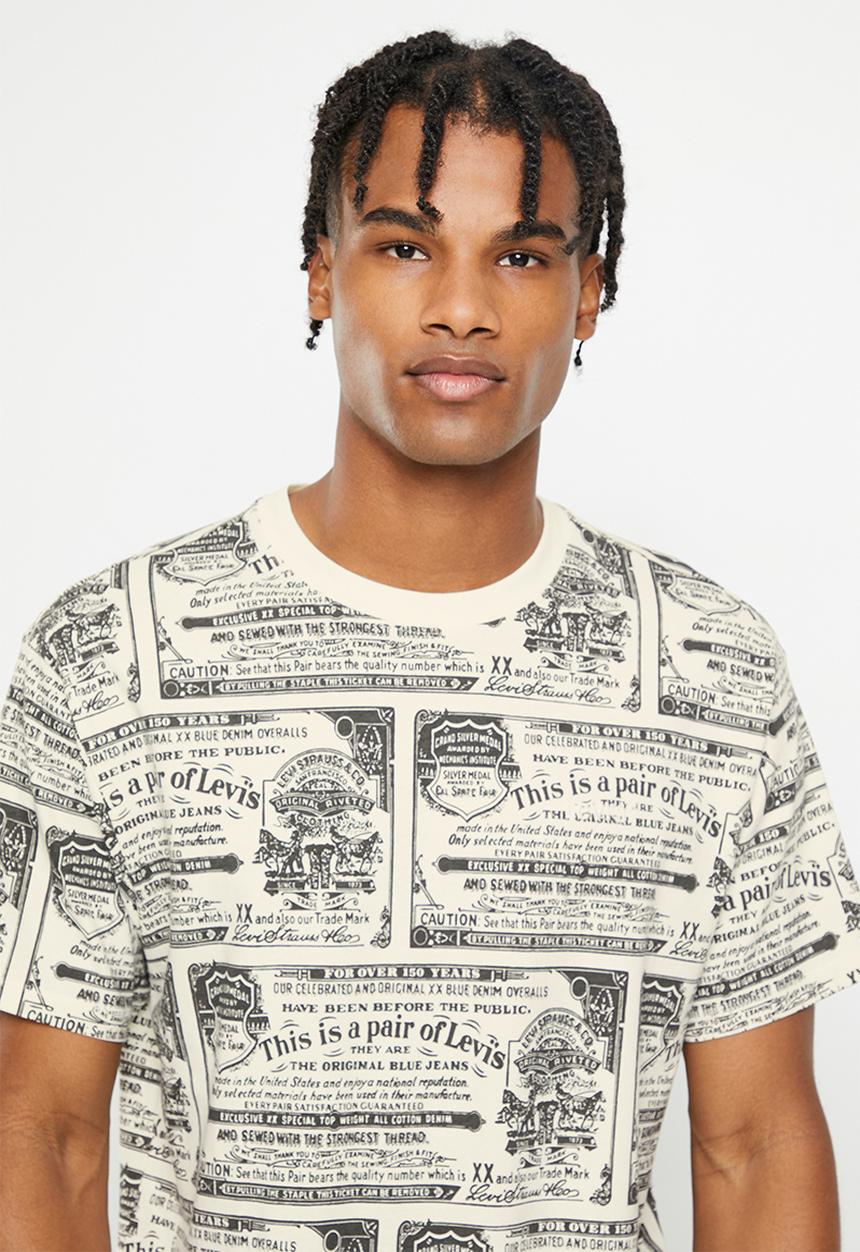 Levi’s® - Red tab vintage tee  - 501 day pocket bag print pirate black