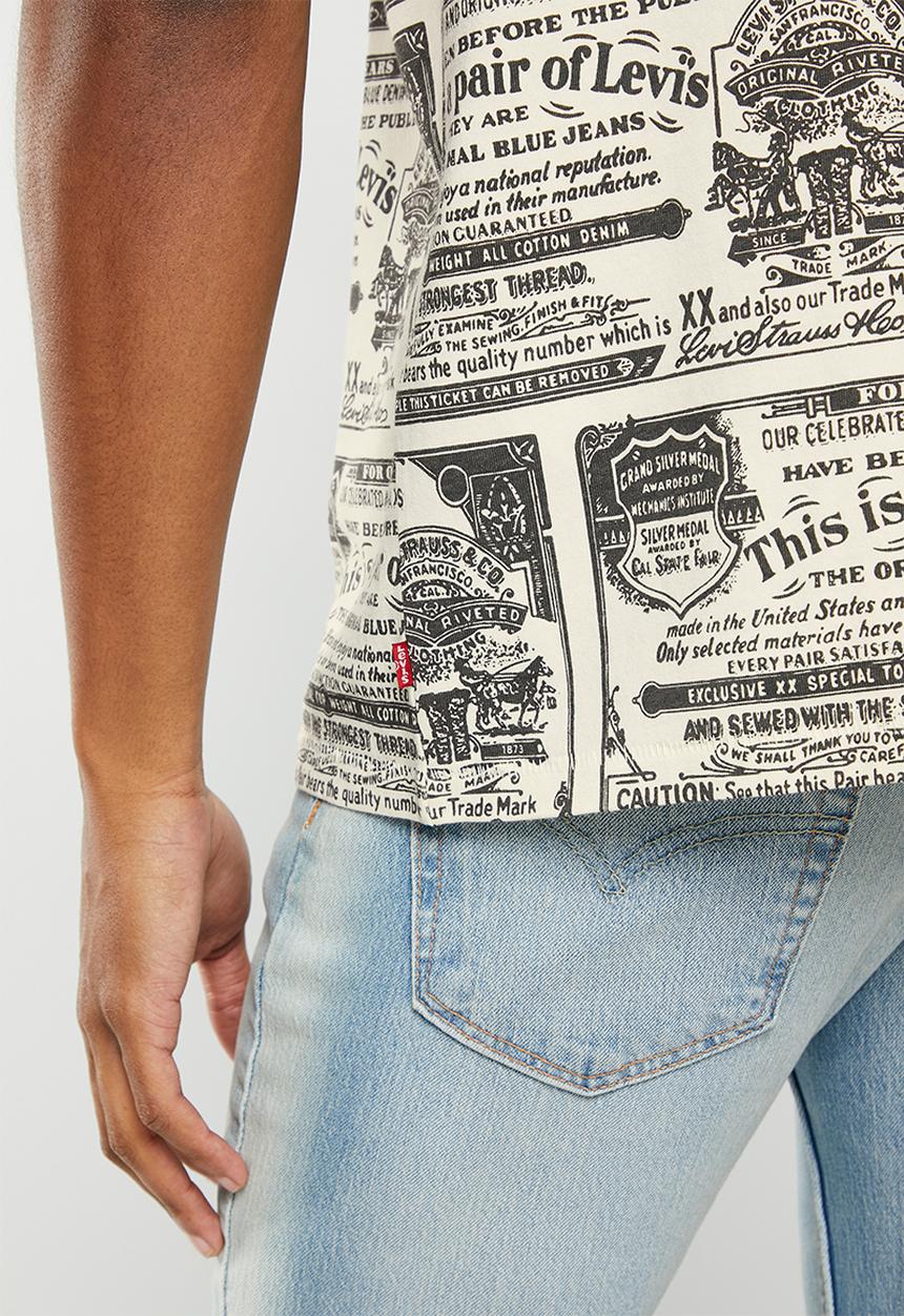 Levi’s® - Red tab vintage tee  - 501 day pocket bag print pirate black