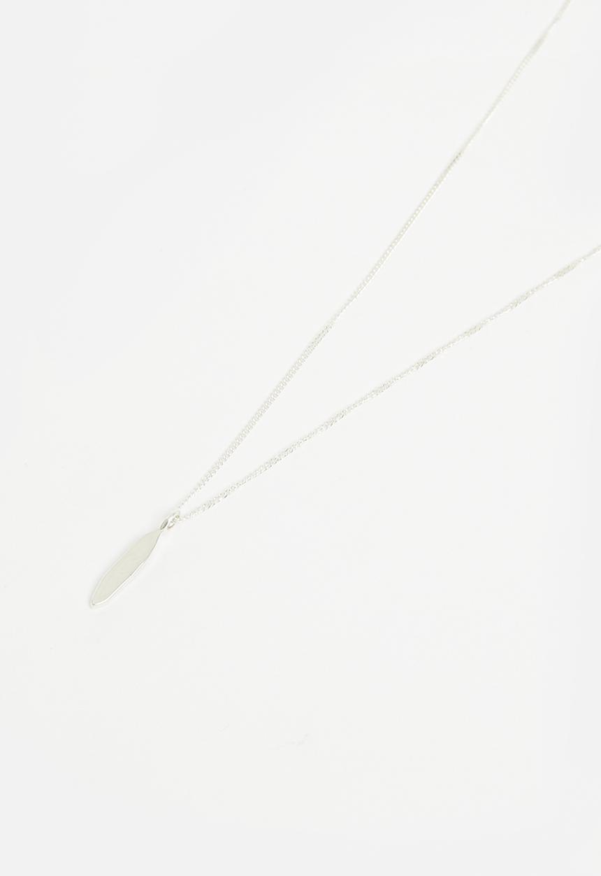 Lorne - Spear pendant high chain - silver