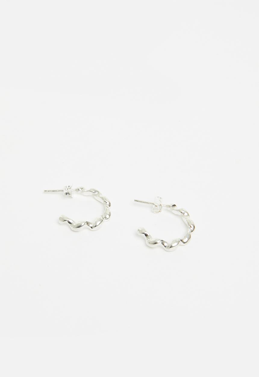 Lorne - Twist hoop - silver
