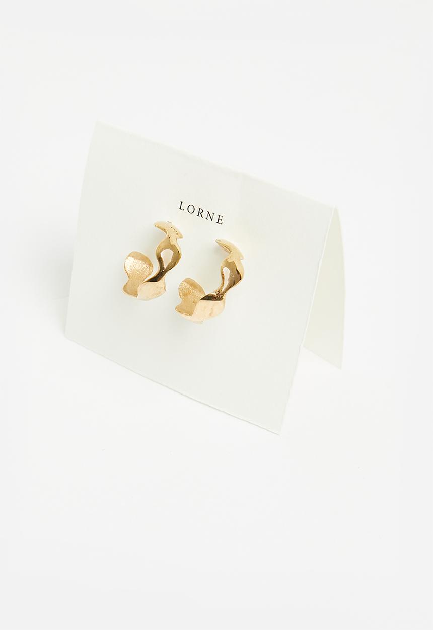 Lorne - Ripple hoop gold plated brass - gold
