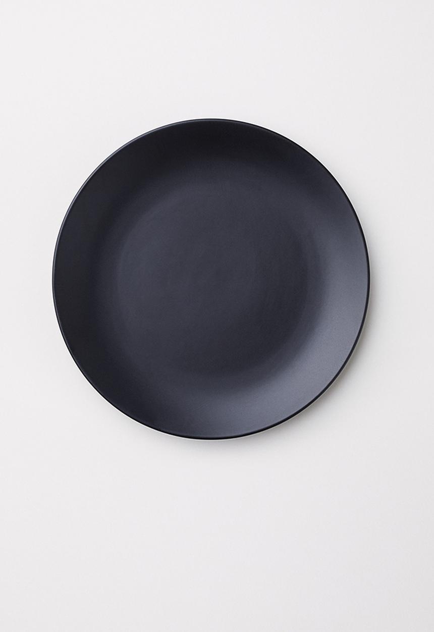 H&M - Porcelain plate - black