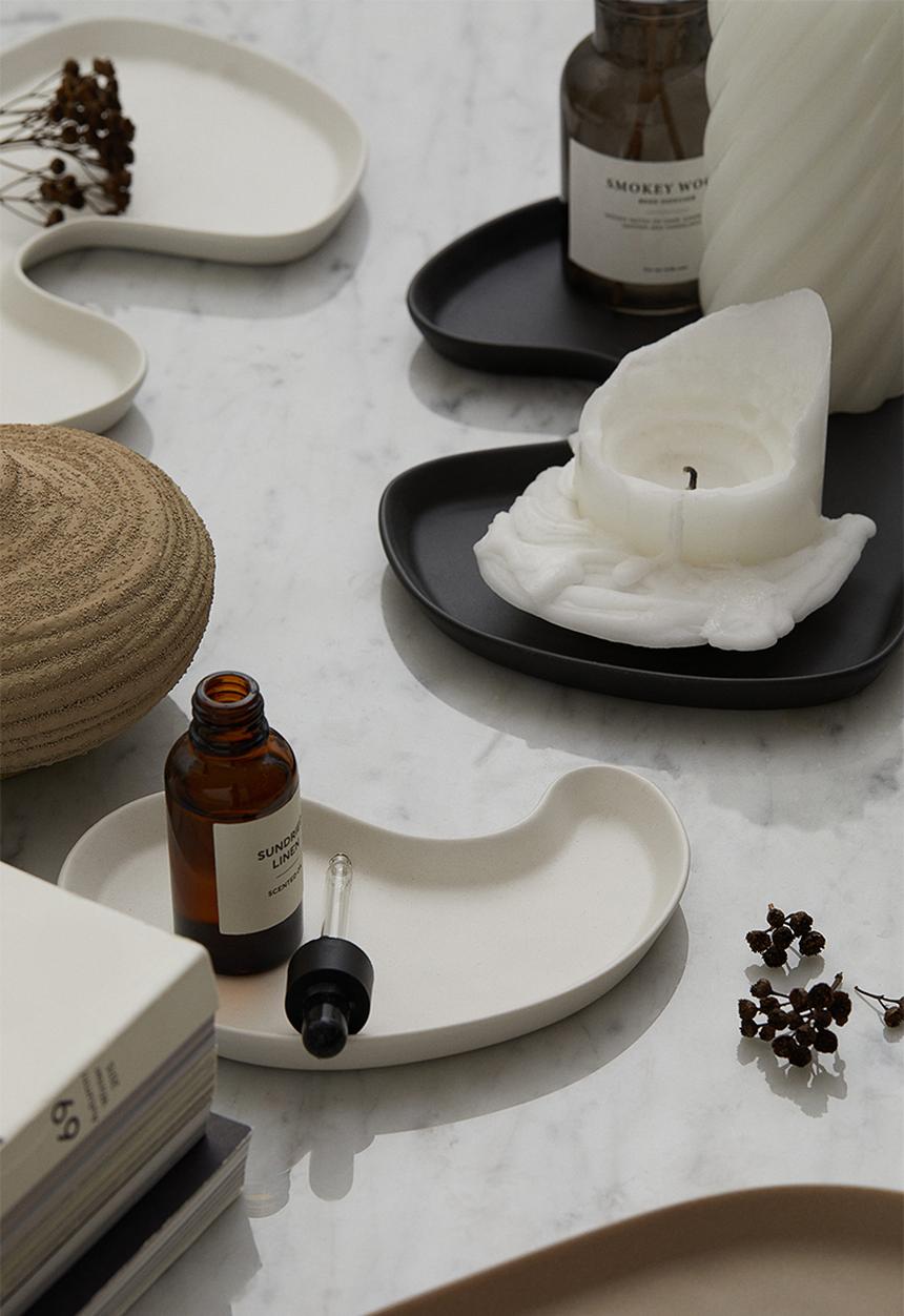 H&M - Small stoneware tray - white