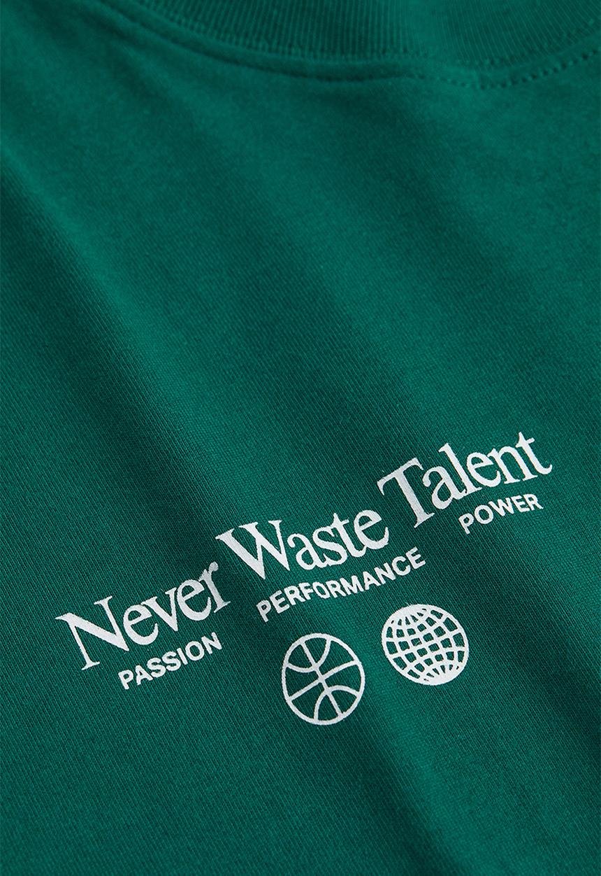 H&M - Relaxed fit printed t-shirt - dark green/never waste talent 
