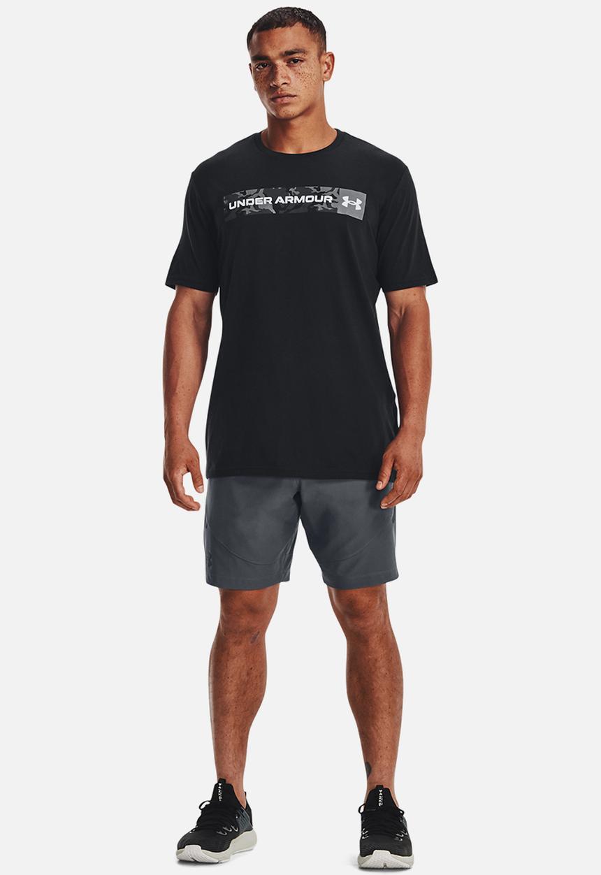 Under Armour - Ua camo chest stripe short sleeve - black