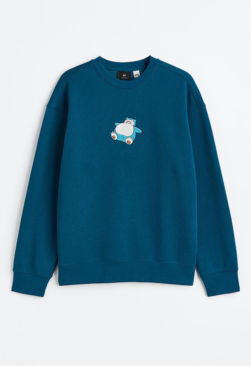 H&M - Relaxed fit sweatshirt - dark turquoise/pokémon 