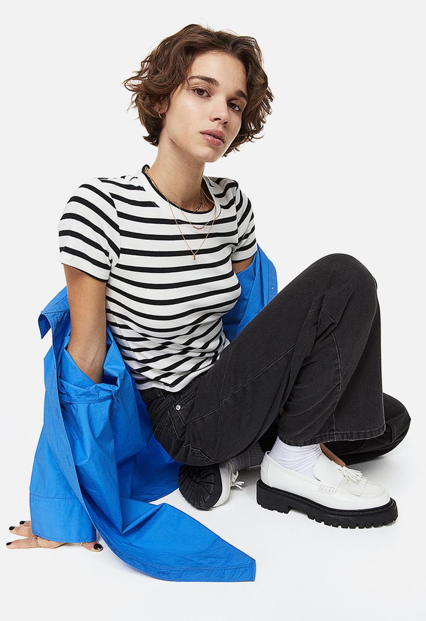H&M - Fitted cotton top - white/striped