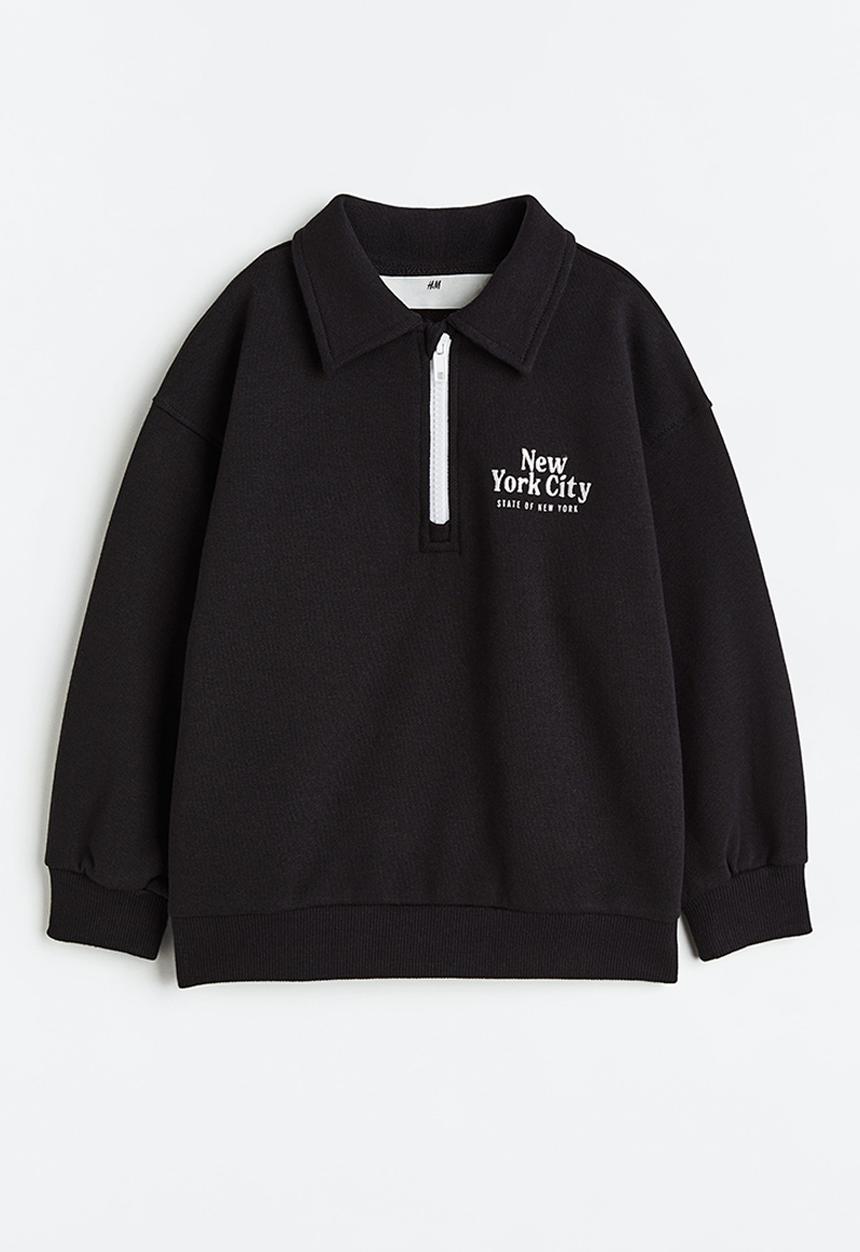 H&M - Collared zip-top sweatshirt - black/new york city