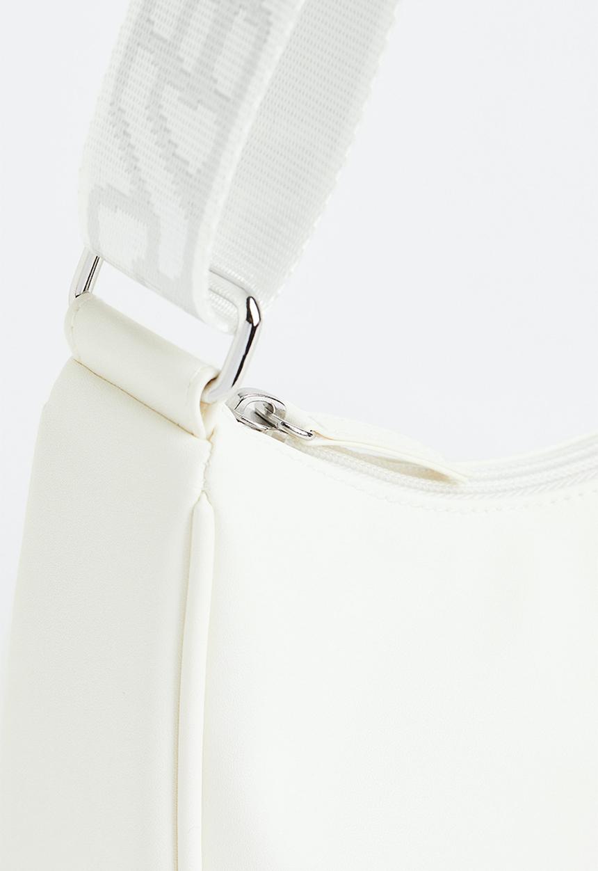 H&M - Small shoulder bag - cream