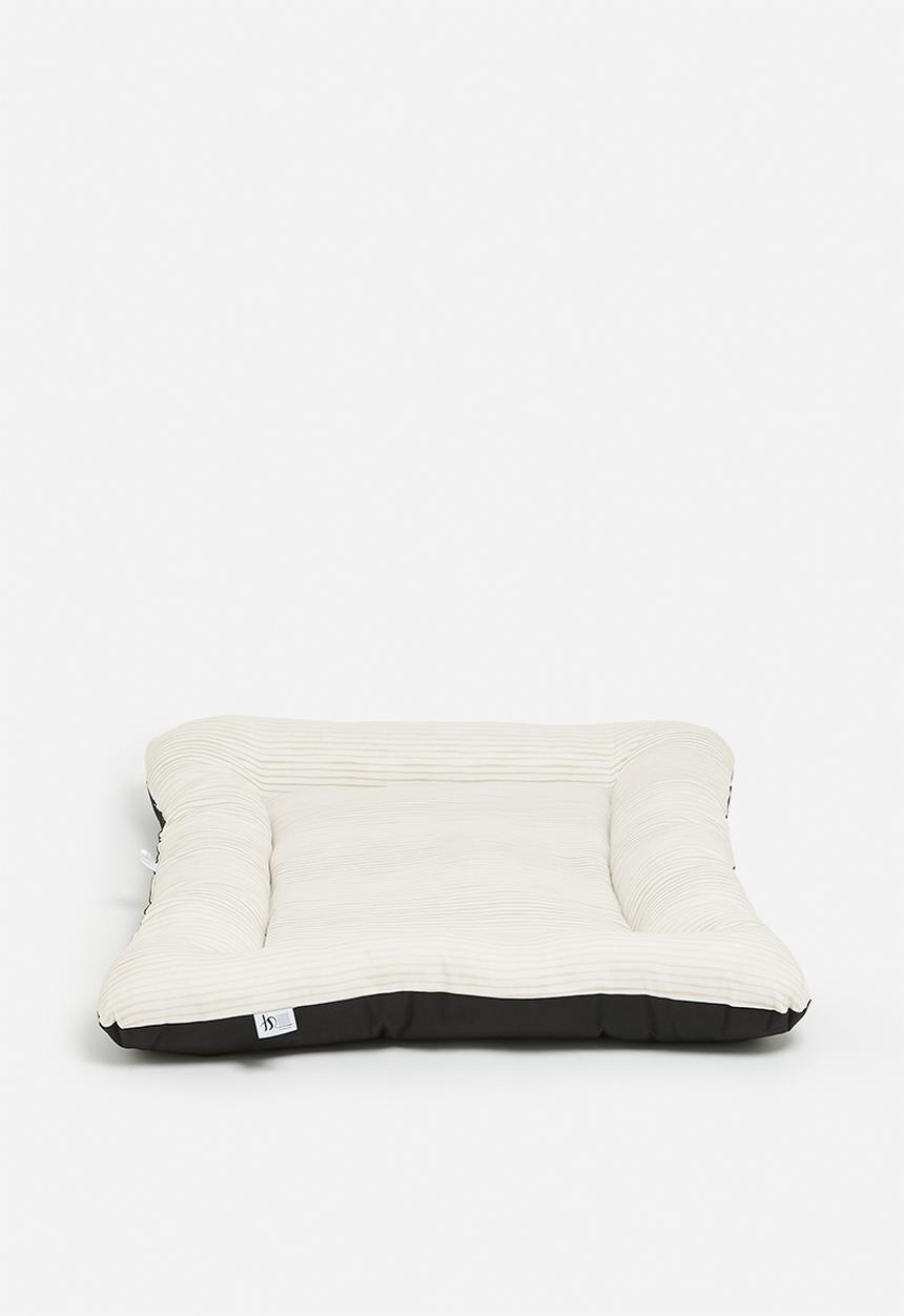 Sixth Floor - Alto pet bed - neutral