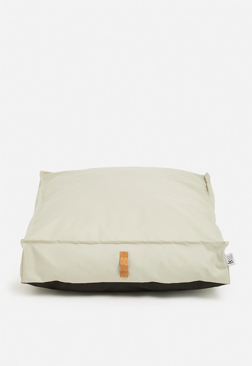 Sixth Floor - Tempurr pet bed - beige