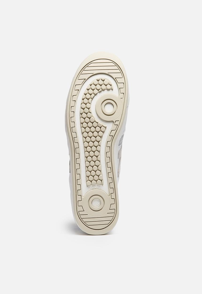 New Balance  - CRT300DJ