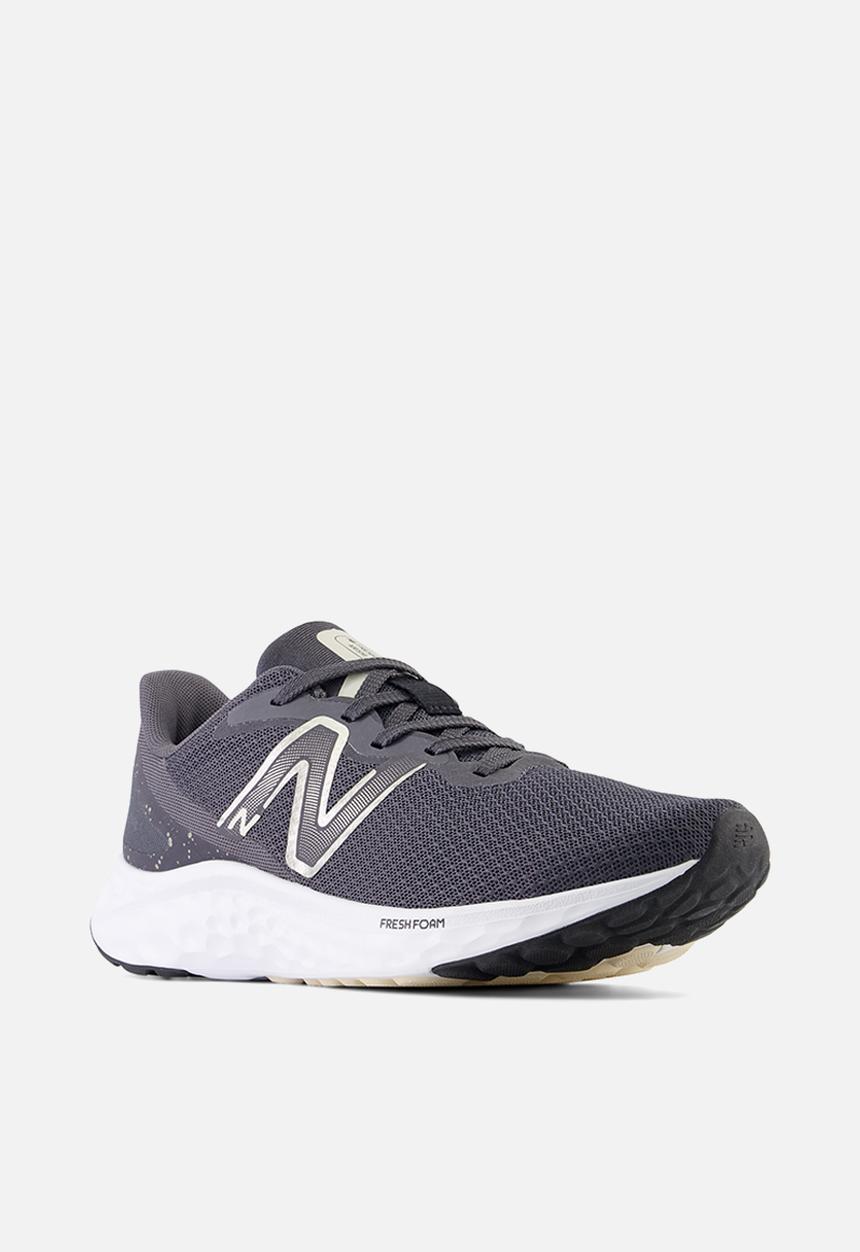 New Balance  - Fresh Foam Arishi V4