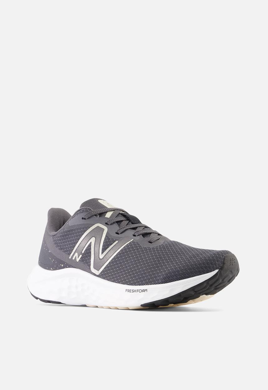 New Balance  - Fresh Foam Arishi V4