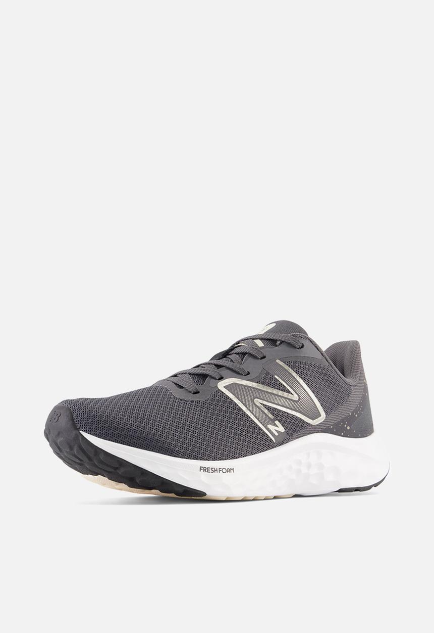 New Balance  - Fresh Foam Arishi V4
