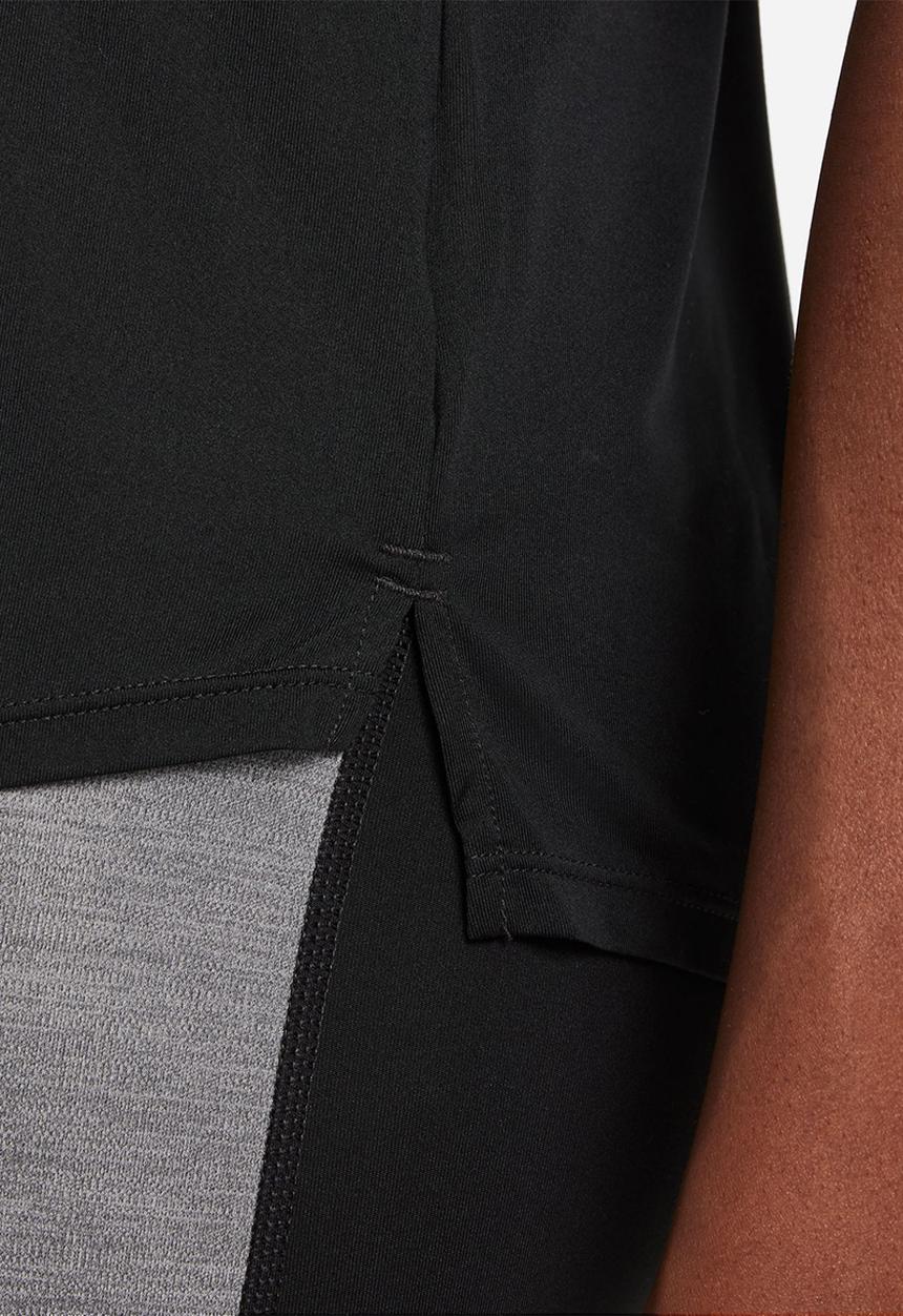 Nike - W nk one df short sleeve std top - black & white