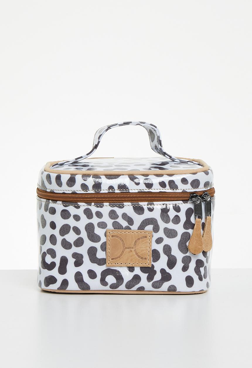 Thandana - Cosmetic Travel Bag Set - Cheetah White