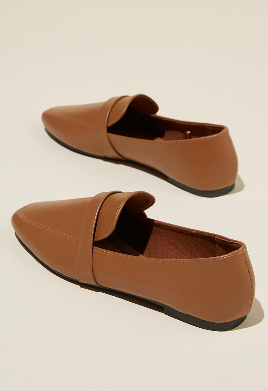 Cotton On - Classic Loafer - Tan Vegan Leather