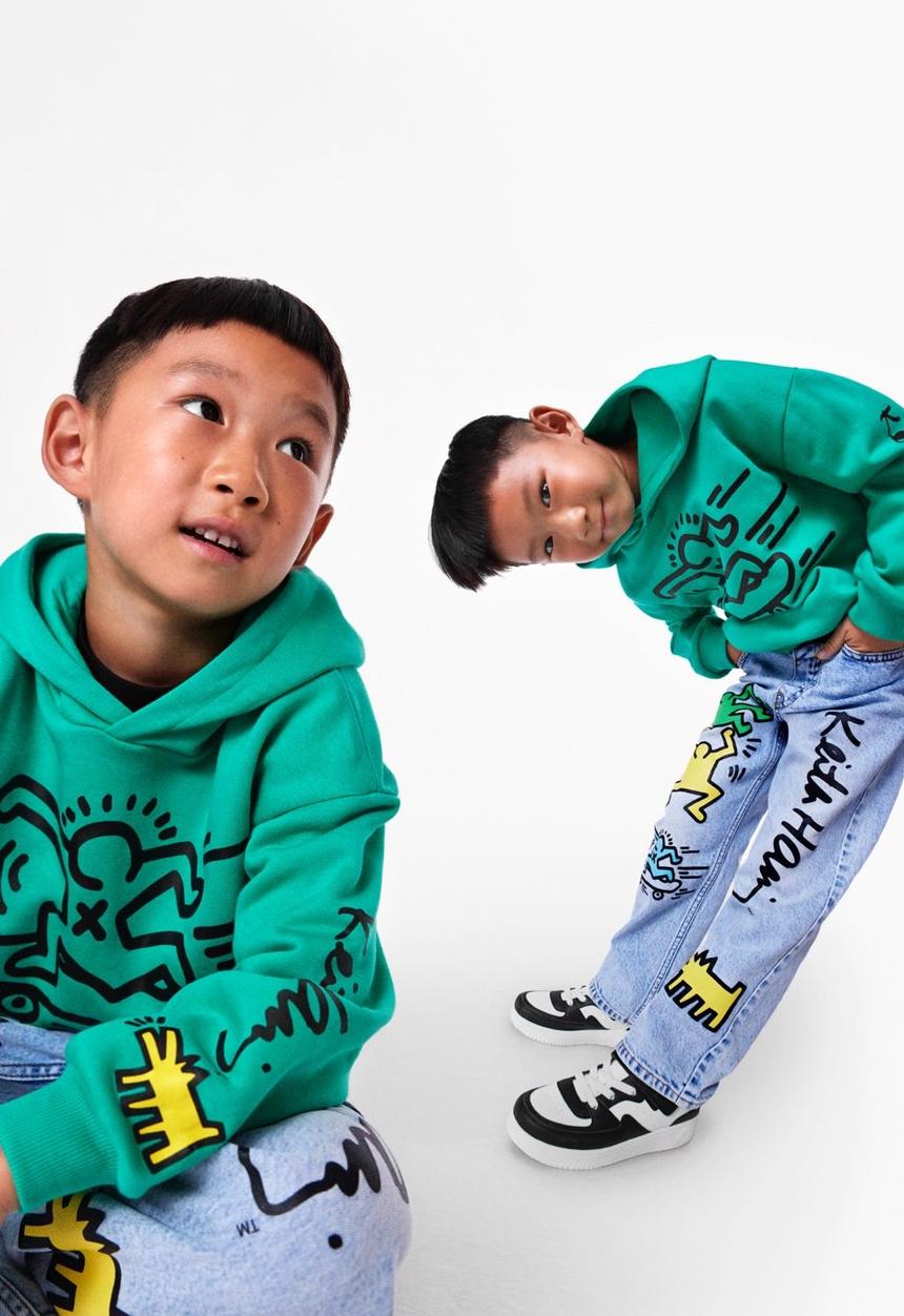 H&M - Loose fit jeans - light denim blue/keith haring