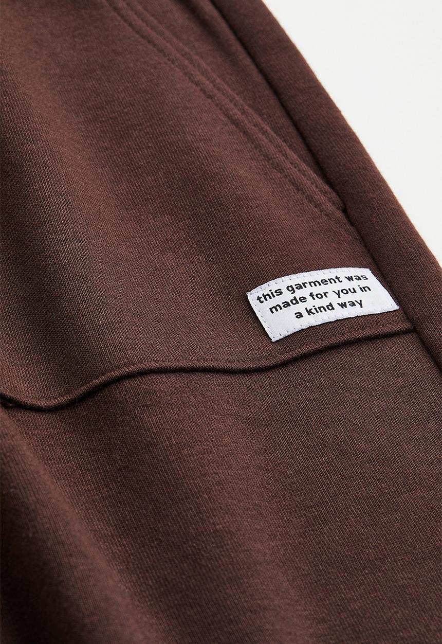 H&M - Sweatshorts - dark brown 