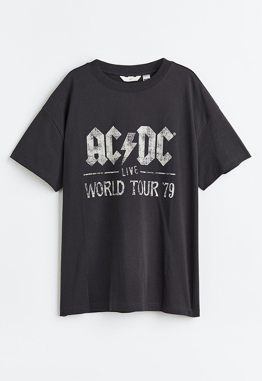 H&M - Oversized printed t-shirt - dark grey/acdc