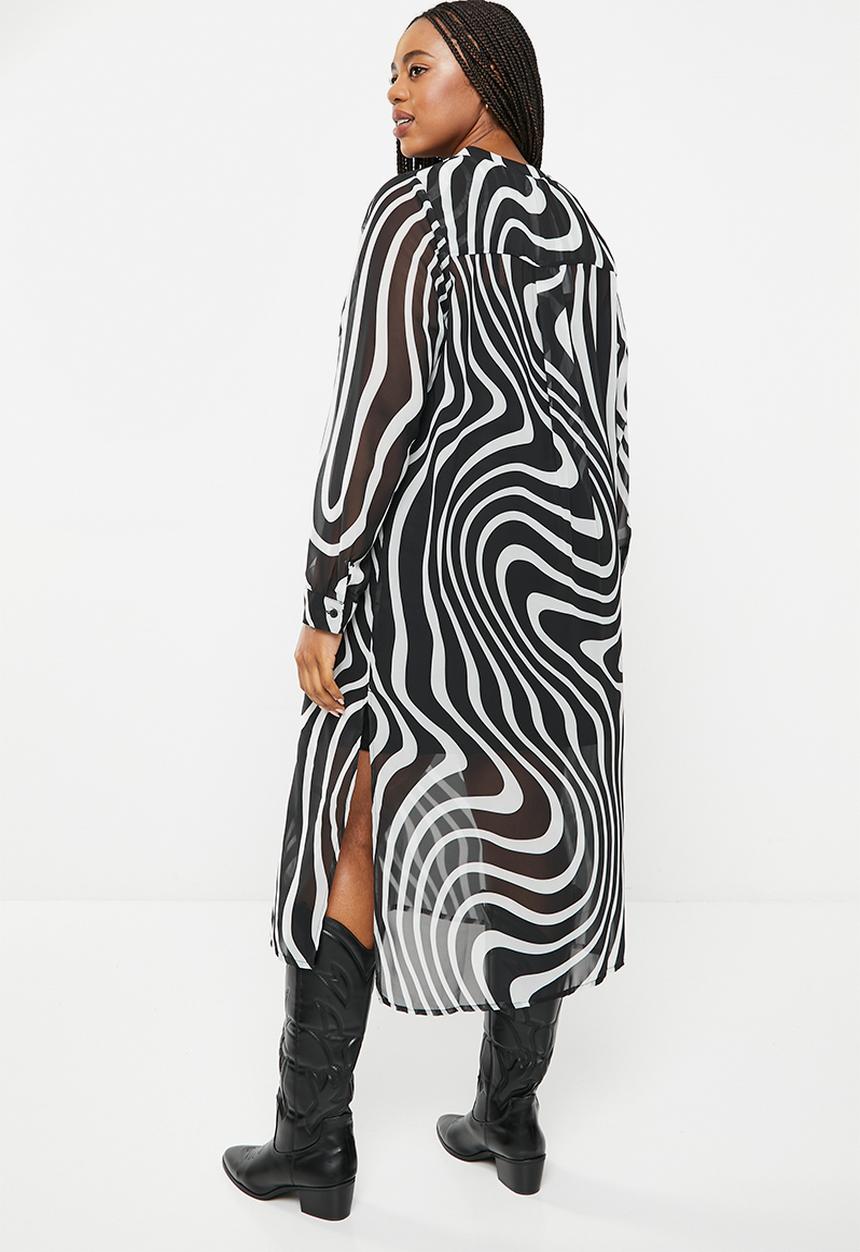 Me&B - Plus button up mandarin collar dress with cami - black & white