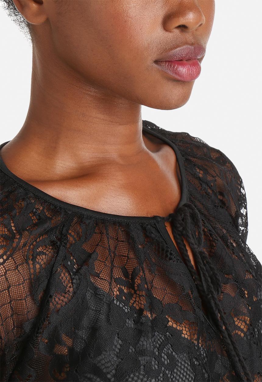 Vero Moda - Mina Lace Top