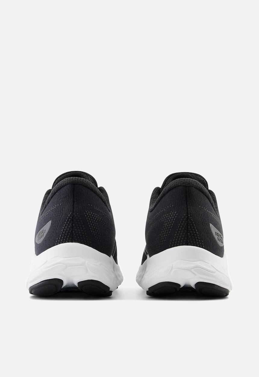 New Balance  - Fresh Foam x EVOZ ST 