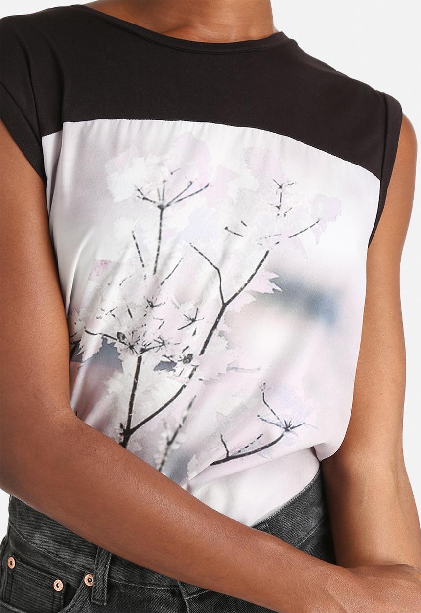 Vero Moda - Iceflower Tee