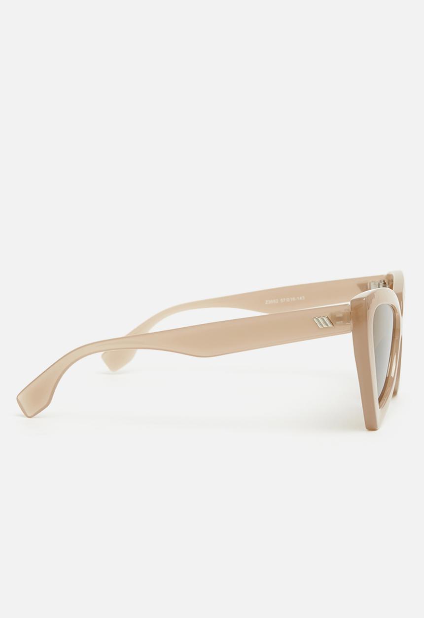 Superbalist - Monroe cateye sunglasses - brown