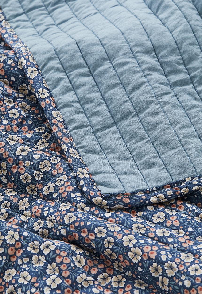 H&M - Quilted bedspread - blue/floral 