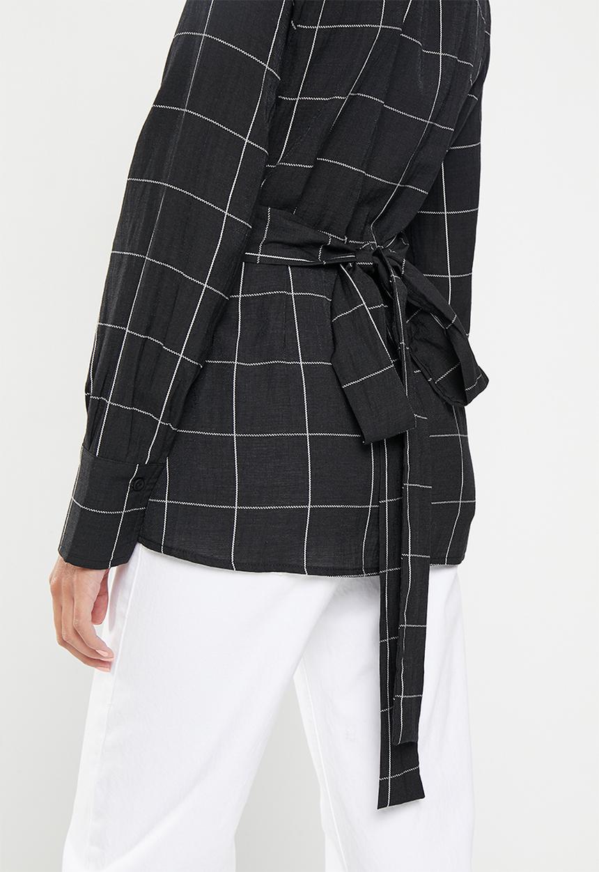 Me&B - Collared wrap shirt - black check