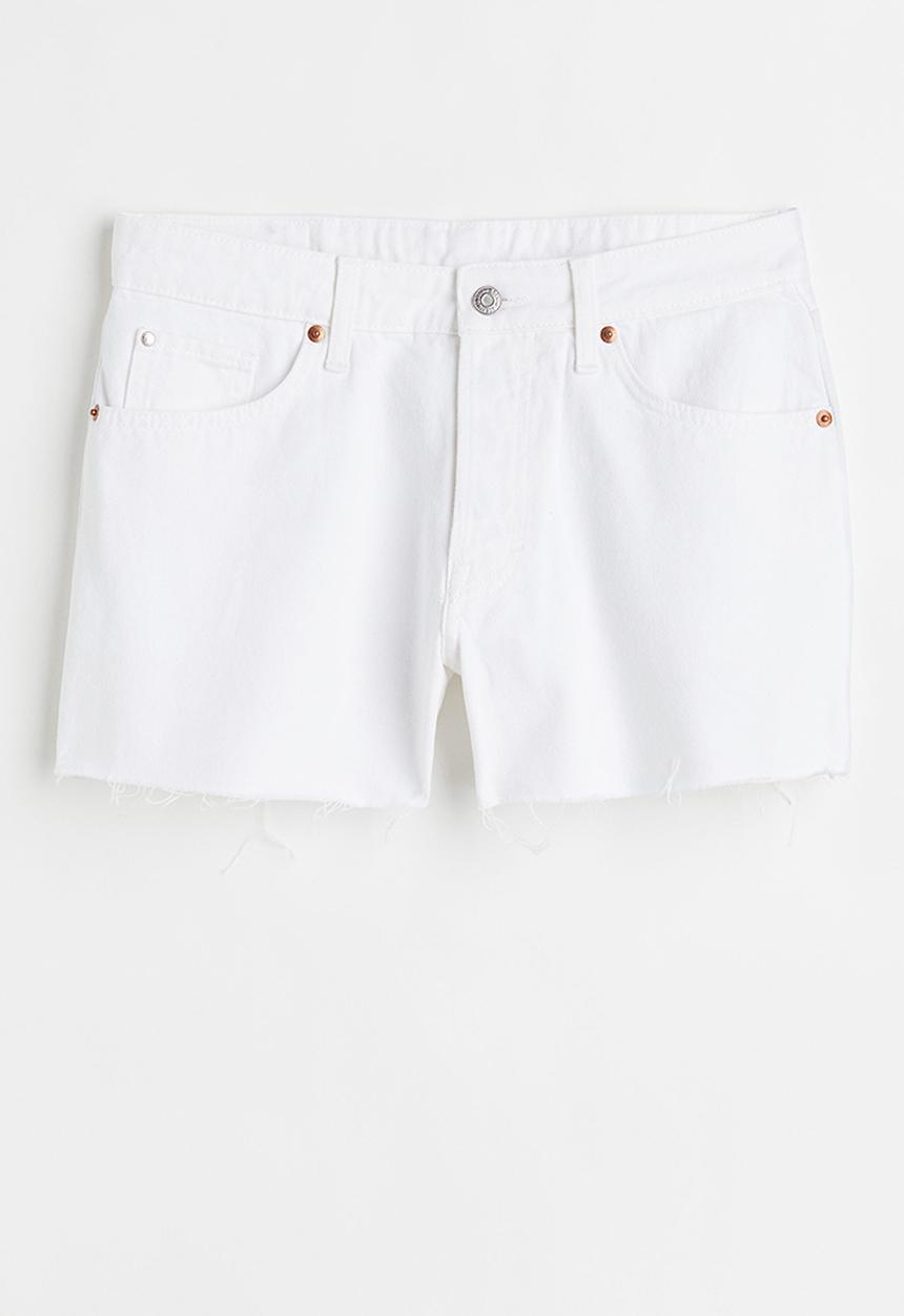 H&M - 90's boyfriend low denim shorts - white
