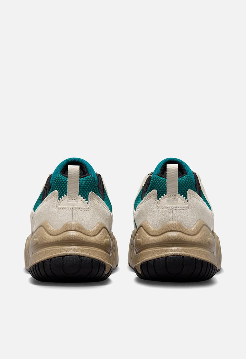 Nike - Nike Tech Hera