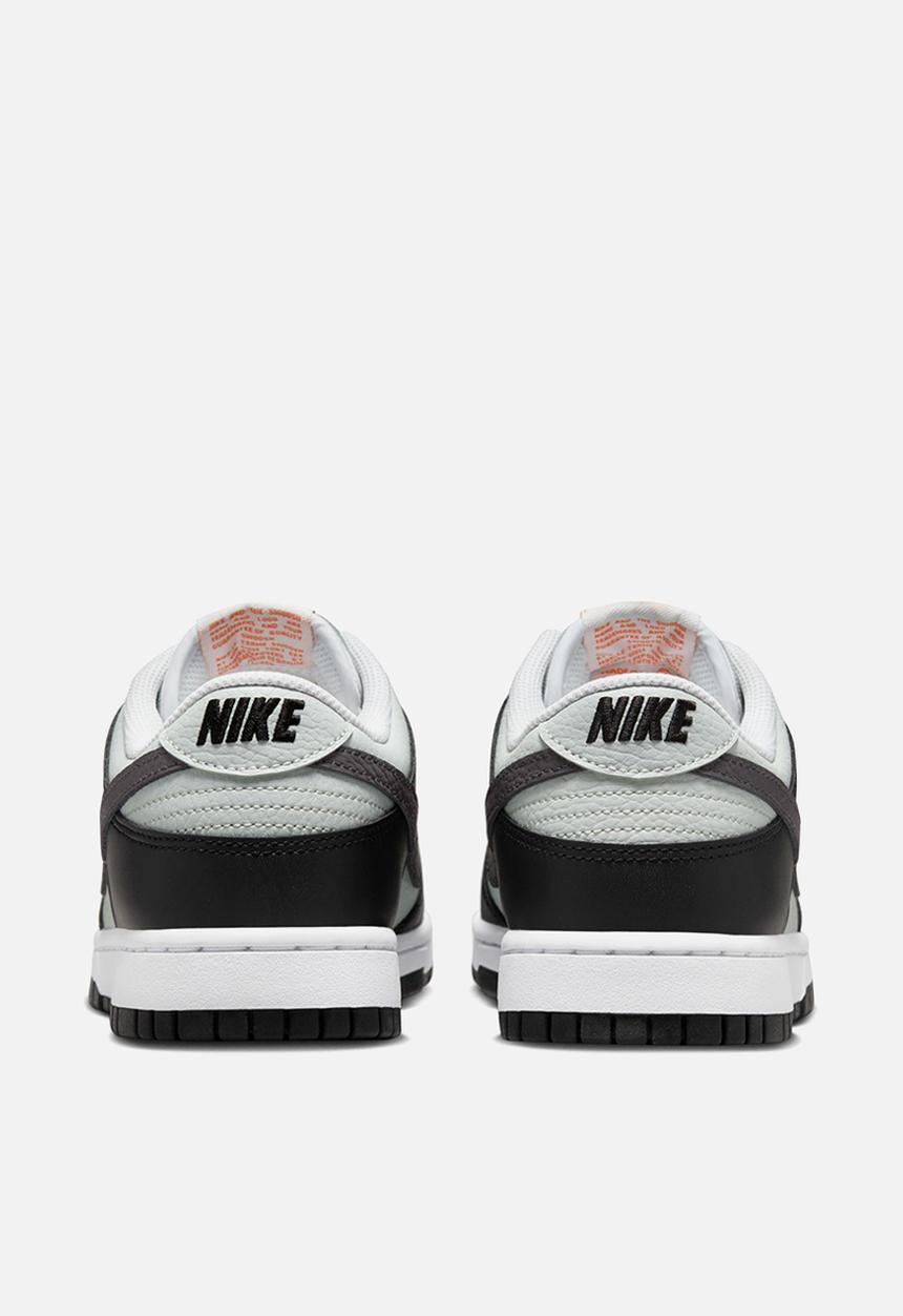 Nike - Dunk low