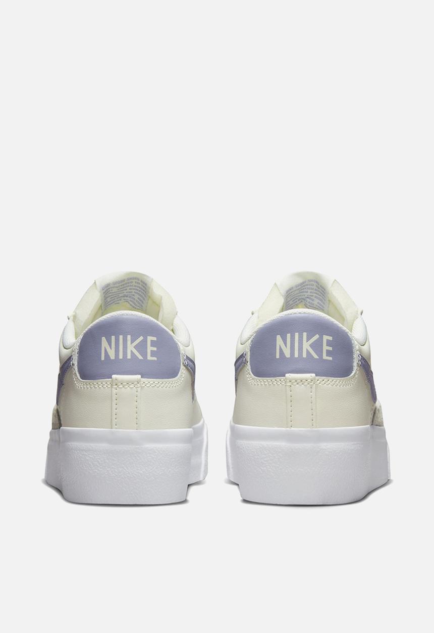 Nike - Nike Blazer Low Platform