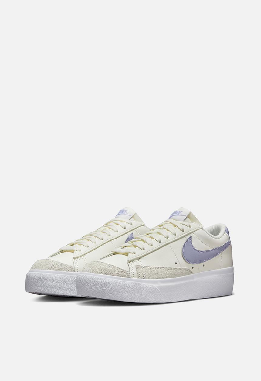 Nike - Nike Blazer Low Platform