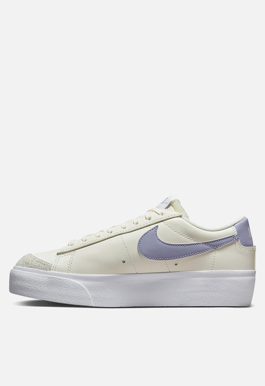 Nike - Nike Blazer Low Platform