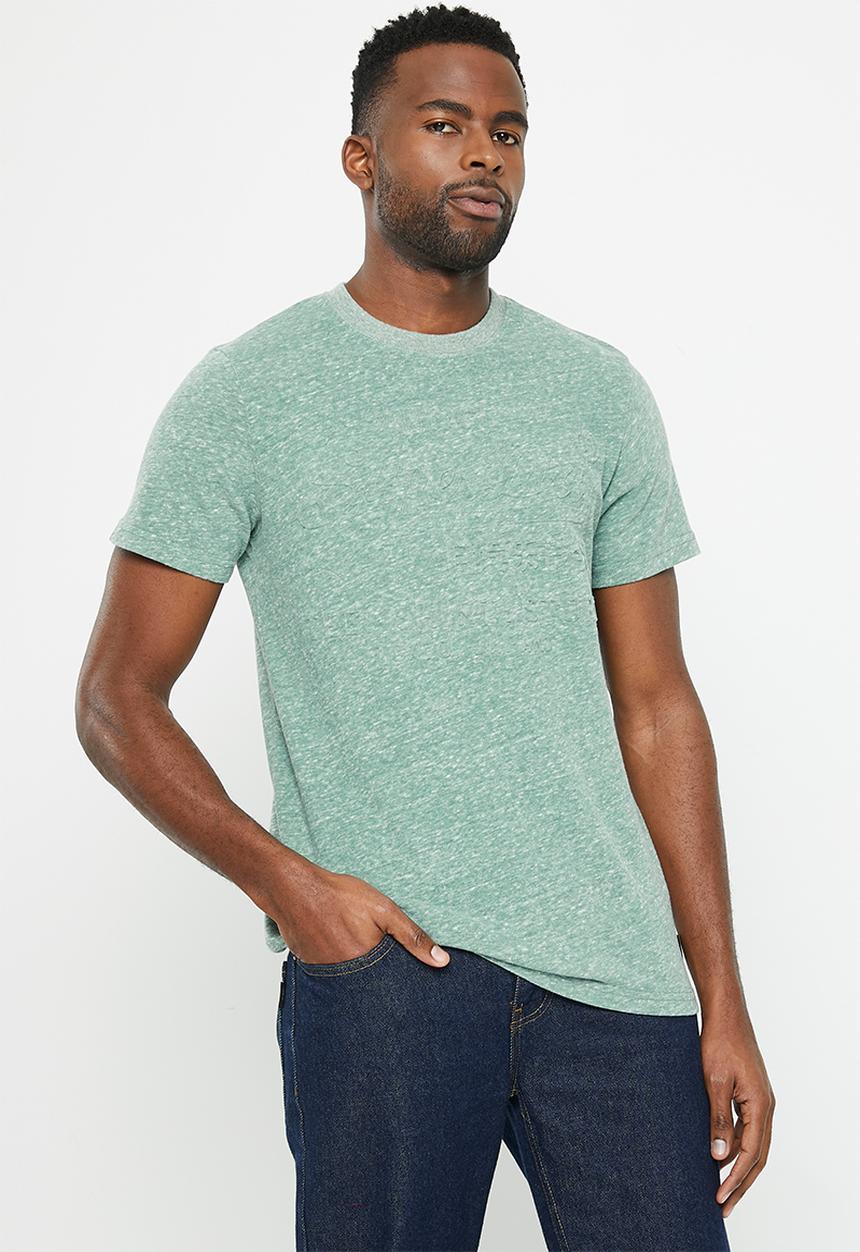 Superdry. - Vl emboss tee - the falls road green snowy