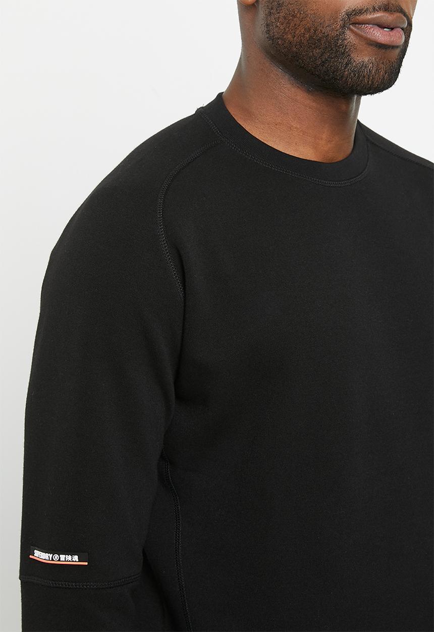 Superdry. - Code tech crew - black
