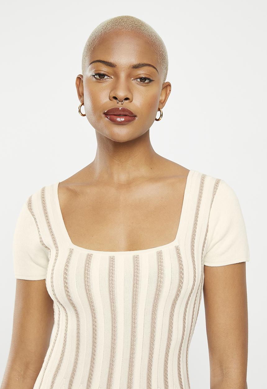 GUESS - Lds short sleeve square nk leti flare dress - white 